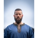 Kurzarmtunika mit Bordüre "Richard" Taubenblau