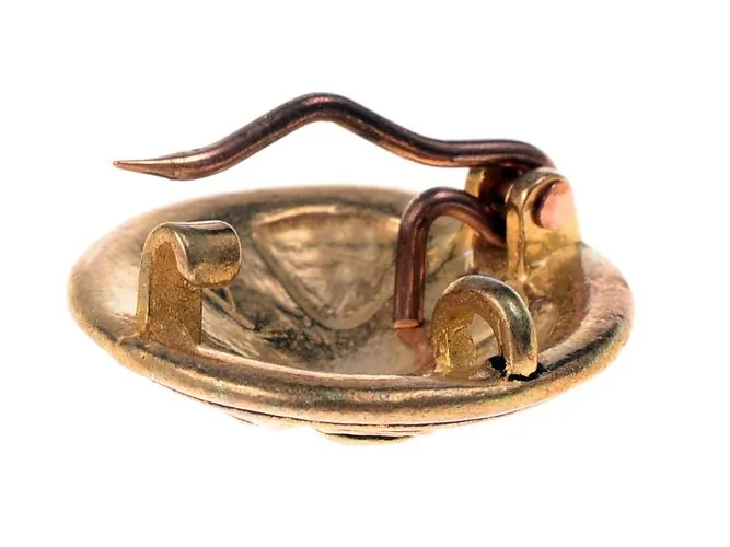 Kleine Wikinger Scheibenfibel im Borrestil