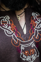 wikingertunika-freki-mit-handstickerei-braun~5.webp