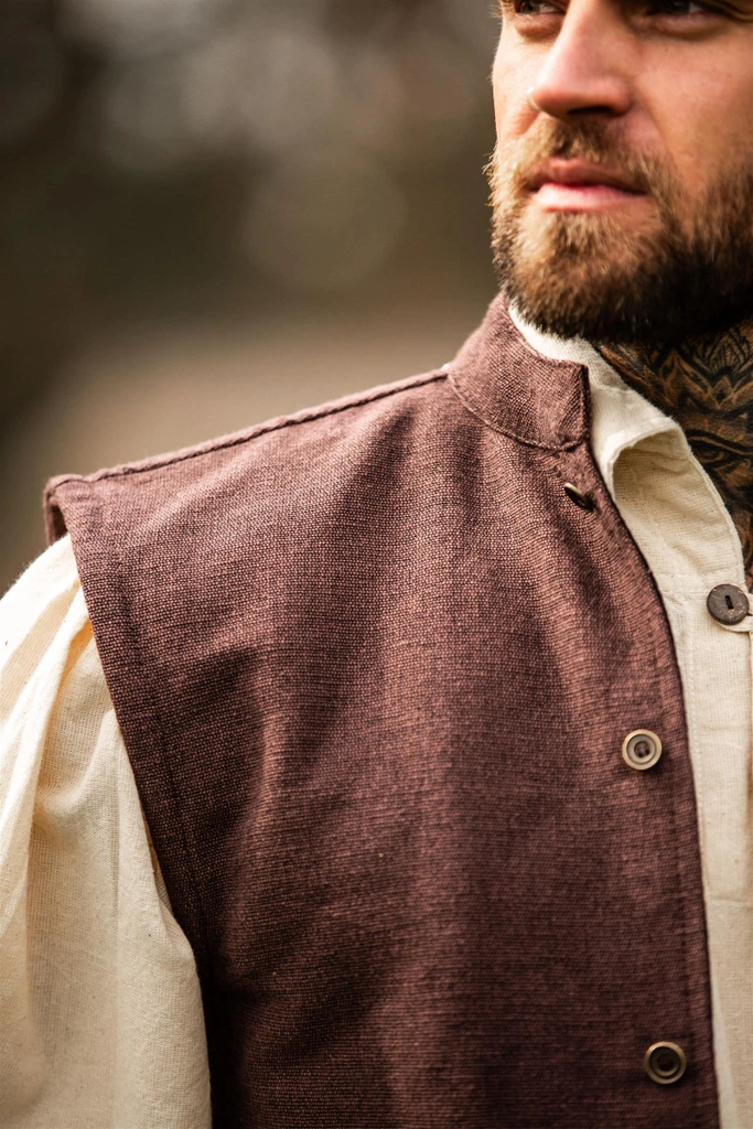 weste-aus-handgewebter-baumwolle-irvin-braun~5.webp