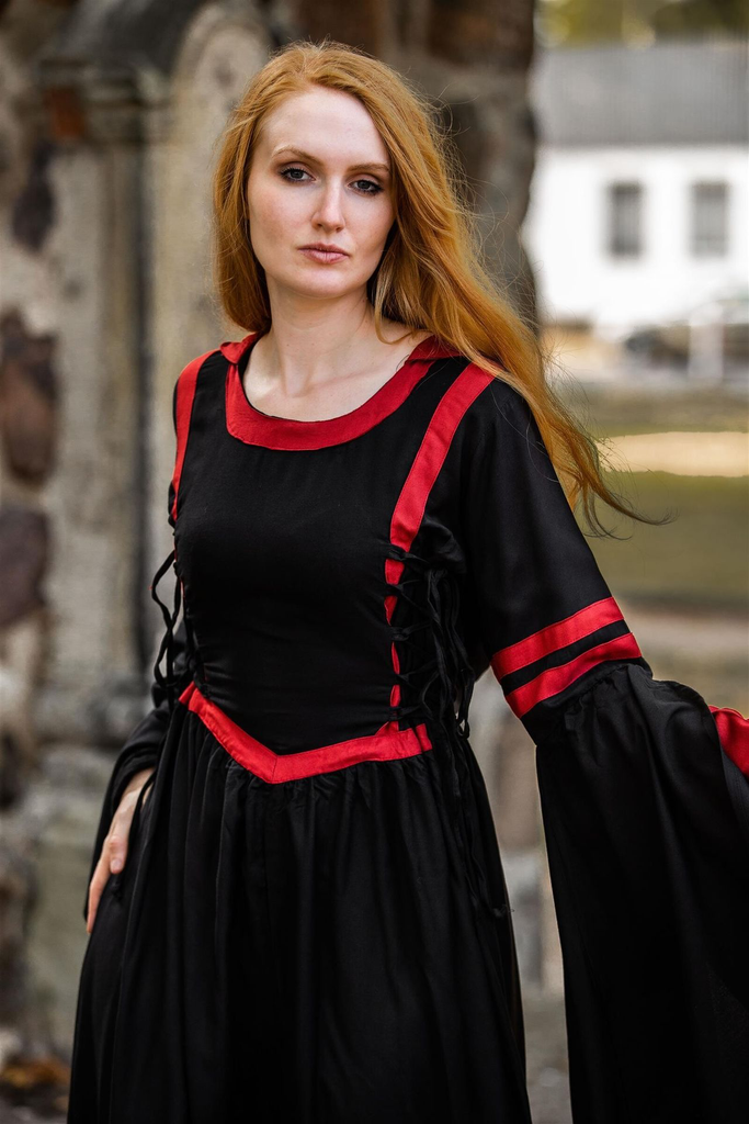 4905-kapuzenkleid-aus-viskose-isolde_7~10.webp