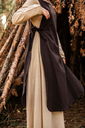 1740939344_mittelalter-ueberkleid-magdalena-braun~16.webp