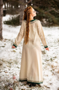 1741168730_wikingerkleid-lagertha-natur-gruen_7~17.webp