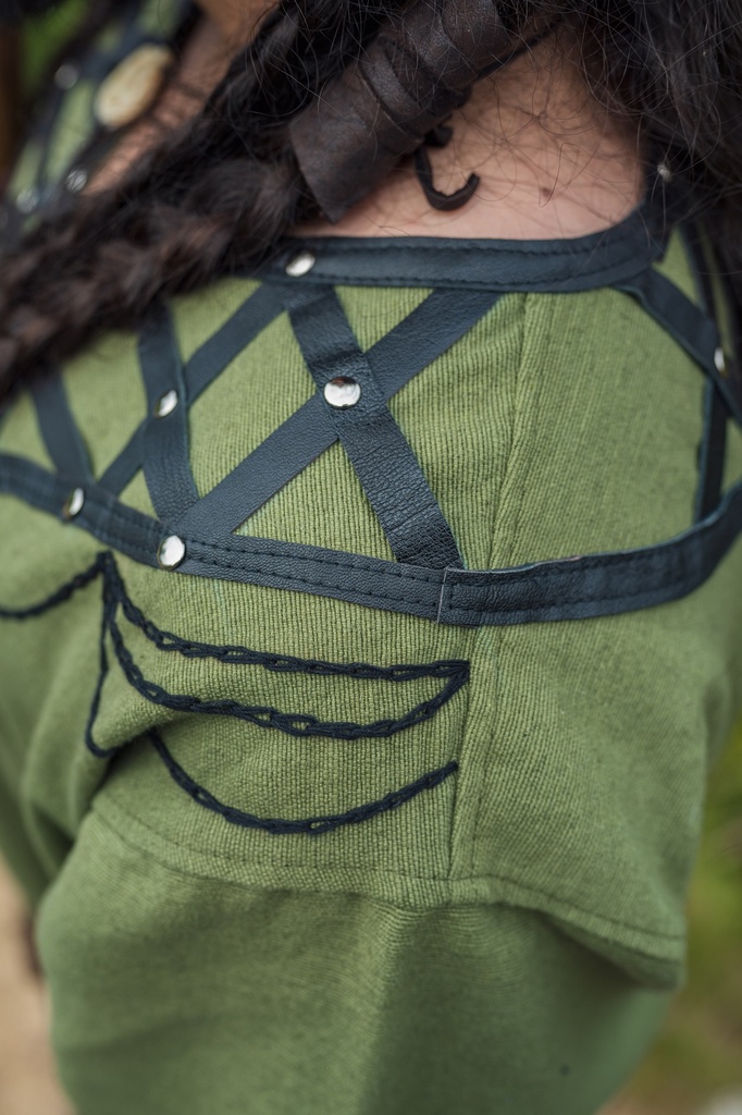 Wikingertunika Erik Grün mit Lederapplikation und Nieten Wikinger