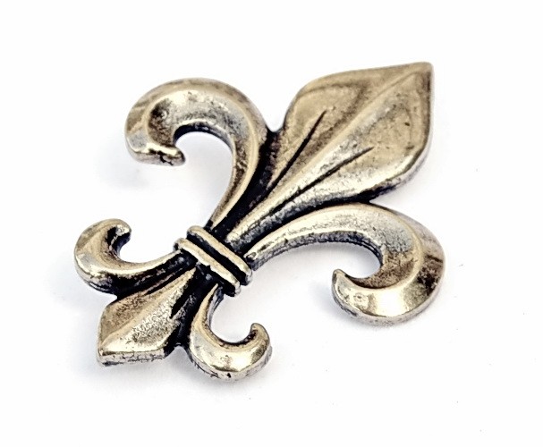 [WK-5406-2015-001] Zierniete „Lilie“ (S) – Mittelalterlicher Beschlag mit Symbolik aus Glaube und Herrschaft (bronze)