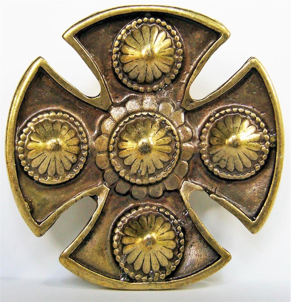 Wikinger Kreuz-Schild messingfarben – 50 mm Schildniete mit floralen Buckeln & 2 Nieten
