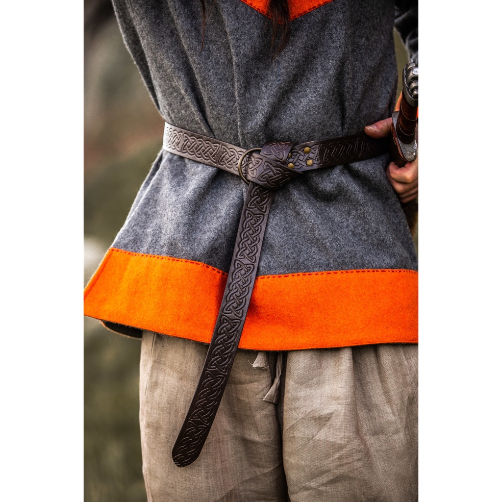 [5046s.gr.s ] Lederringgürtel mit durchgehender keltischer Prägung Schwarz (S 150cm)