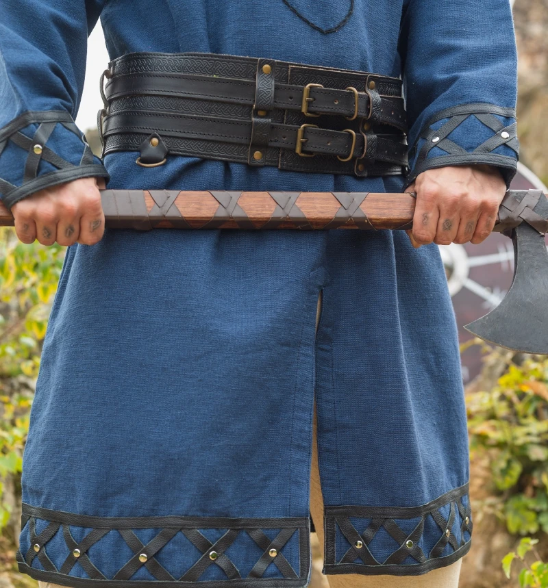 Robuster Wikinger-Gürtel „Anike“ – Schwarzer Ledergürtel für Mittelalter & LARP