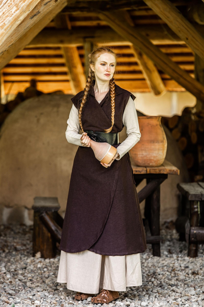 Mittelalter-Wickelkleid „Gerlin“ – Schlichte Eleganz in Braun