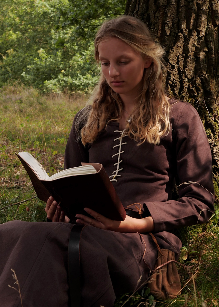 Cotehardie „Ava“ – mittelalterliches Damenkleid mit Schnürung, braun, 13.–15. Jahrhundert (S)